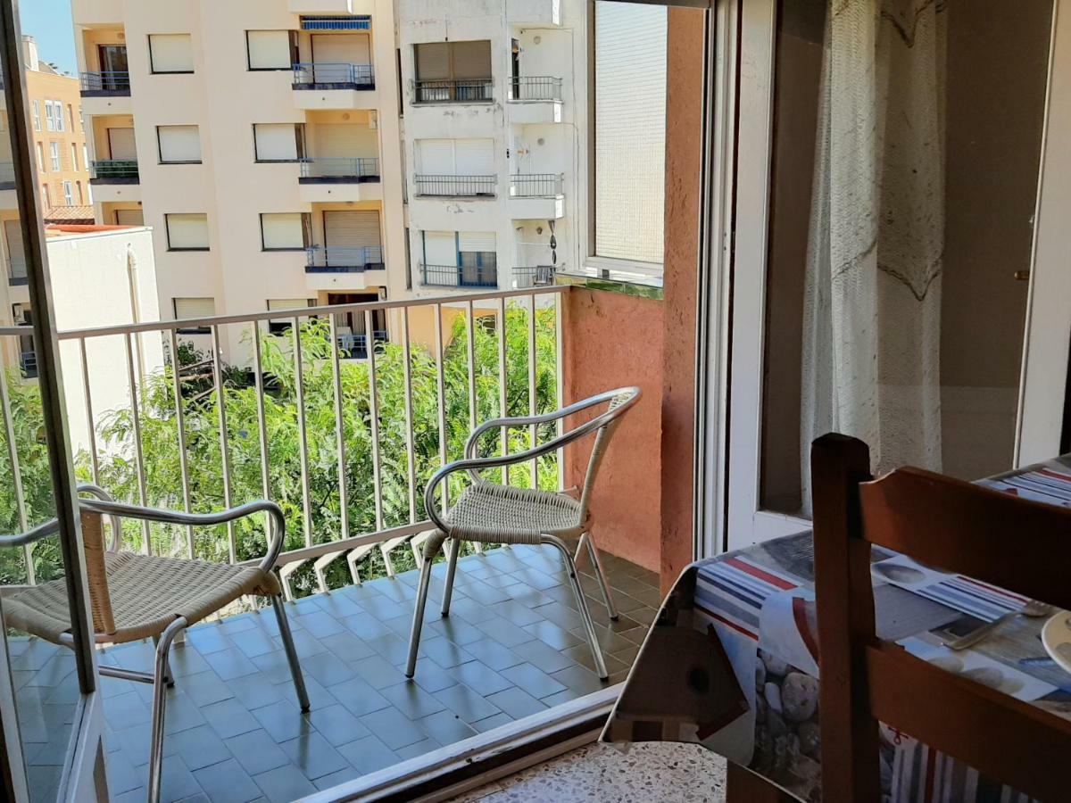 Apartamentos Franch Hospitalet De L'Infant Exterior photo